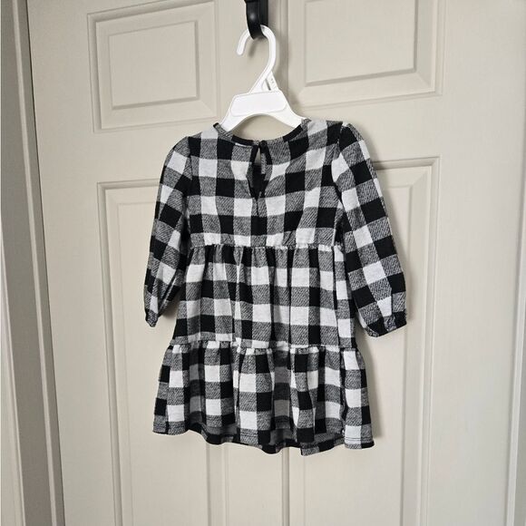 3/$20 Old Navy Teired Dress Size 2 - Picture 3 of 3